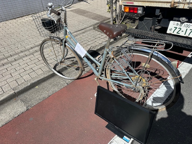 自転車無料回収】豊島区巣鴨にて自転車とパソコンモニターの回収ご依頼